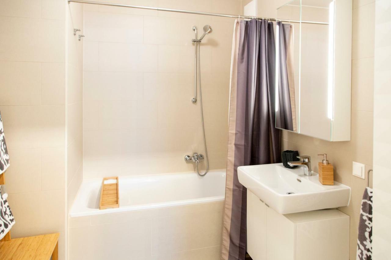 Cozy & Cool Apartment * 5 Min To City Center เวียนนา ภายนอก รูปภาพ