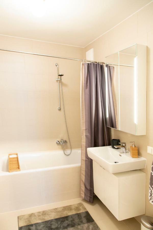 Cozy & Cool Apartment * 5 Min To City Center เวียนนา ภายนอก รูปภาพ